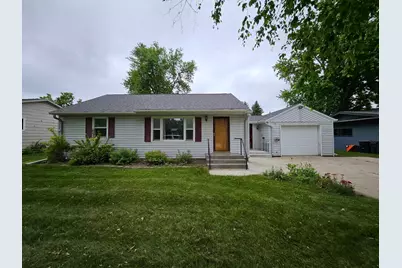 6 Westwood, Morris, MN 56267 - Photo 1