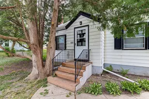 316 Curtice St W, Saint Paul, MN 55107 - Photo 1