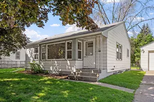 225 10th Ave N, South Saint Paul, MN 55075 - Photo 1