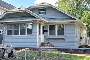 995 Wakefield Ave, Saint Paul, MN 55106 - Photo 1