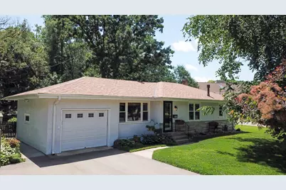 1274 Nebraska Avenue E, Saint Paul, MN 55106 - Photo 1