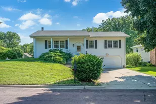 105 Eltinge Pl, Fairmont, MN 56031 - Photo 1