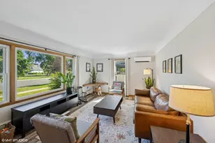 312 6th Ave W, Shakopee, MN 55379 - Photo 1