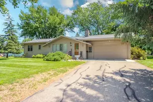 1619 Clare Ct, North Mankato, MN 56003 - Photo 1