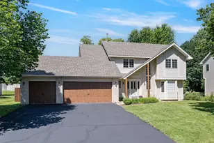 2384 Boulder Ridge Ln, Woodbury, MN 55125 - Photo 1