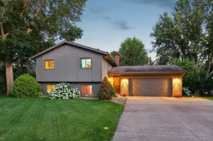 1718 13th Ave W, Shakopee, MN 55379 - Photo 1