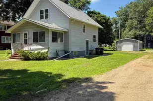 631 7th St, Walnut Grove, MN 56180 - Photo 1