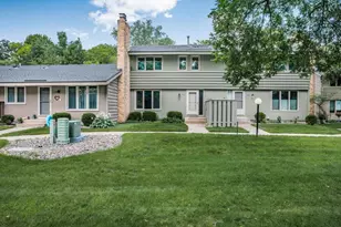 182 Windsor Ct, New Brighton, MN 55112 - Photo 1