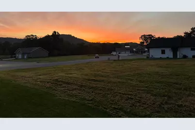 432 Backstretch Court, La Crescent, MN 55947 - Photo 1