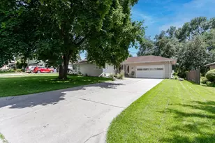 2808 34th Ave NE, Saint Anthony, MN 55418 - Photo 1