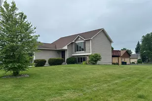 10385 166th St W, Lakeville, MN 55044 - Photo 1