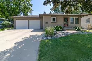 315 Pierce Ave, North Mankato, MN 56003 - Photo 1