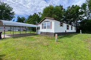 225 Jay St, Sandstone, MN 55072 - Photo 1