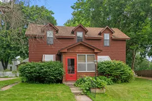 818 7th St S, Stillwater, MN 55082 - Photo 1