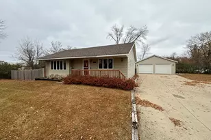 498 Agnes St, Spicer, MN 56288 - Photo 1