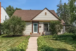 960 Hall Ave, West Saint Paul, MN 55118 - Photo 1