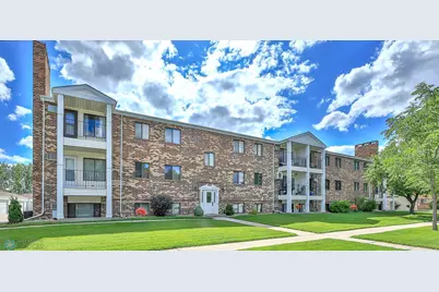 341 Prairiewood Circle S #301, Fargo,  58103 - Photo 1