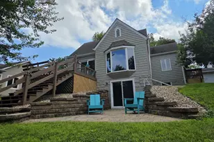 1511 Oakwood Dr, Albert Lea, MN 56007 - Photo 1