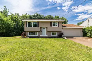 937 Hazelwood St, Saint Paul, MN 55106 - Photo 1