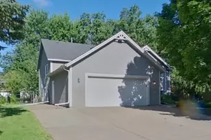 2110 Helmo Ave N, Oakdale, MN 55128 - Photo 1