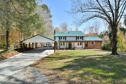 9035 Lasater Road - Photo 1
