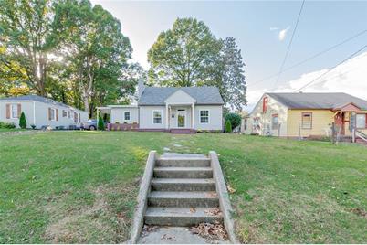 960 Lee Street - Photo 1