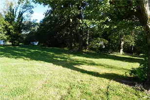 104 E Lee Ave, Yadkinville, NC 27055 - Photo 13