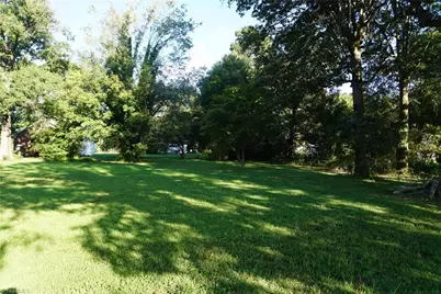 104 E Lee Avenue, Yadkinville, NC 27055 - Photo 7