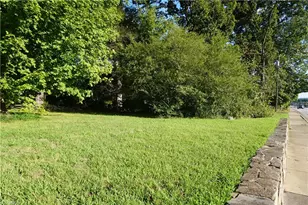 104 E Lee Ave, Yadkinville, NC 27055 - Photo 11