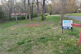 305 Leonard Meadow Rd, Ramseur, NC 27316 - Photo 9