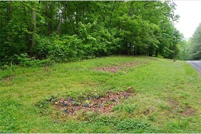 01 Woodridge Lane, Yadkinville, NC 27055 - Photo 19