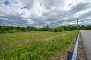 529 E Main St, Yadkinville, NC 27055 - Photo 13