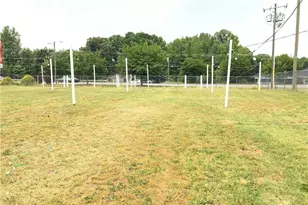 804 S Van Buren Rd, Eden, NC 27288 - Photo 3