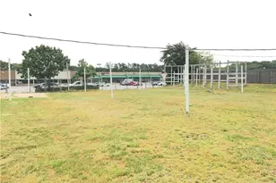 804 S Van Buren Rd, Eden, NC 27288 - Photo 7