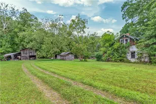 737 Joyce Cir, High Point, NC 27265 - Photo 23