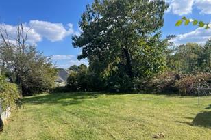 1101 S Elm St - Photo 5