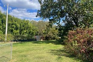 1101 S Elm St - Photo 3
