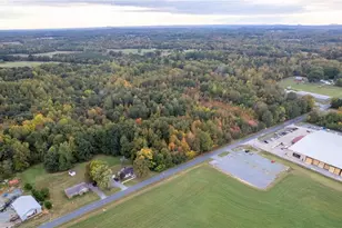 6988 Kinro Rd, Liberty, NC 27298 - Photo 9