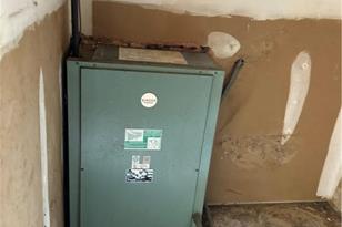 3933 Valley Ct, Winston-Salem, NC 27106 - Photo 5