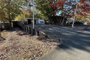 112 Sycamore St, New London, NC 28127 - Photo 25