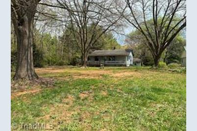 1625 Lewisville Clemmons Road - Photo 1