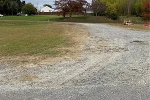 502 S Key St, Pilot Mountain, NC 27041 - Photo 15