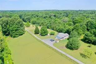 5731 Julian Airport Rd, Liberty, NC 27298 - Photo 21