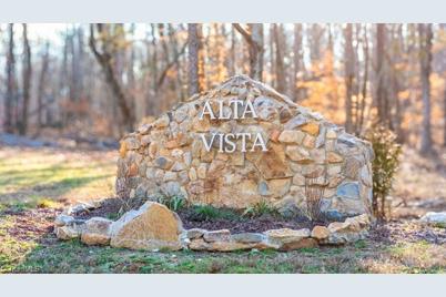 1531 Alta Vista Lane - Photo 1
