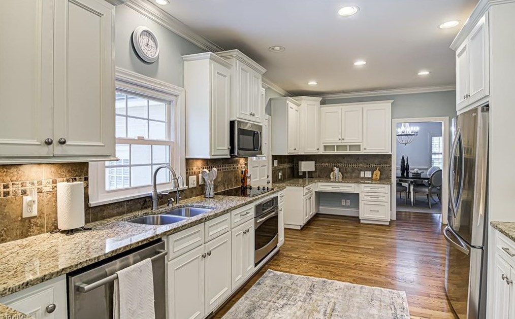 1109 Rockford Rd, High Point NC  27262-4654 exterior