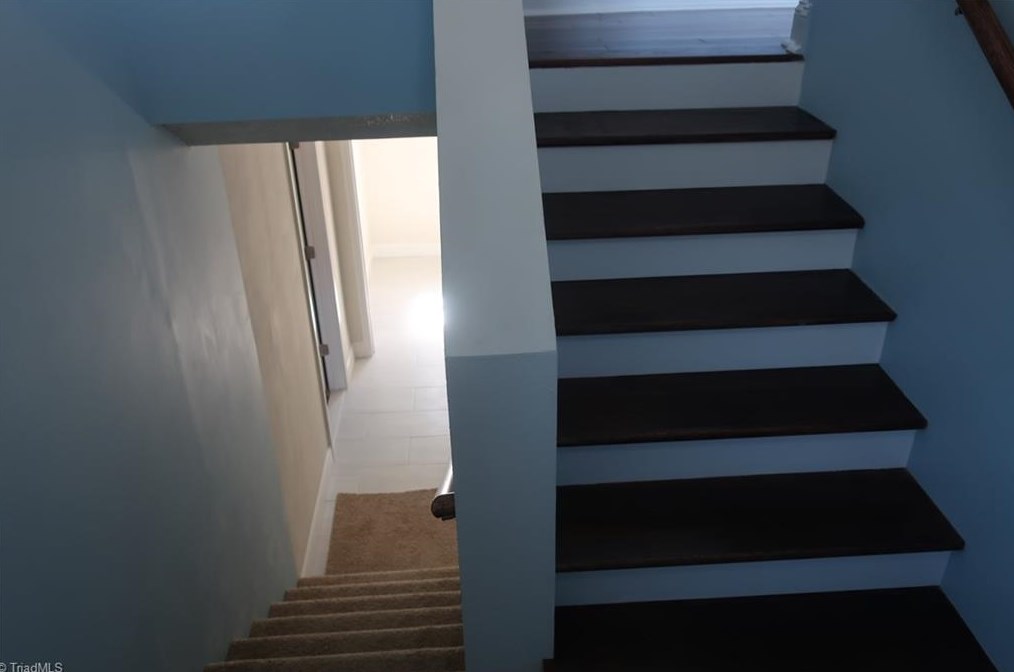 612 Kingsberry Park Dr, Winston Salem NC  27107-6206 exterior