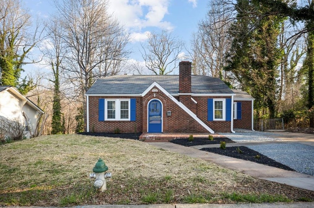 664 Elk Spur St, Elkin NC  28621-3208 exterior