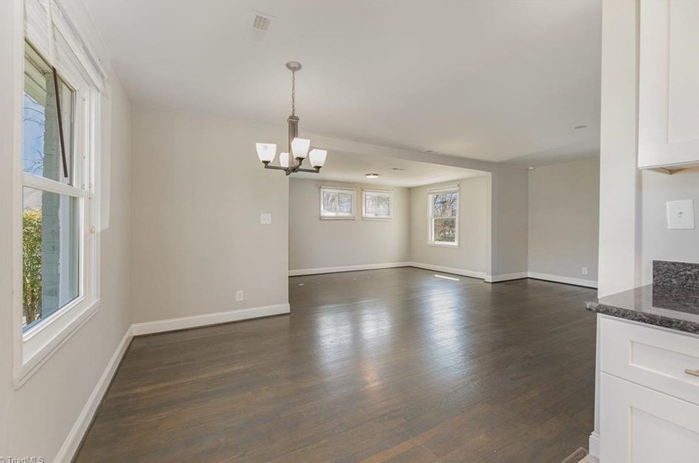 3508 Cloverdale Dr, Greensboro NC  27408-2904 exterior