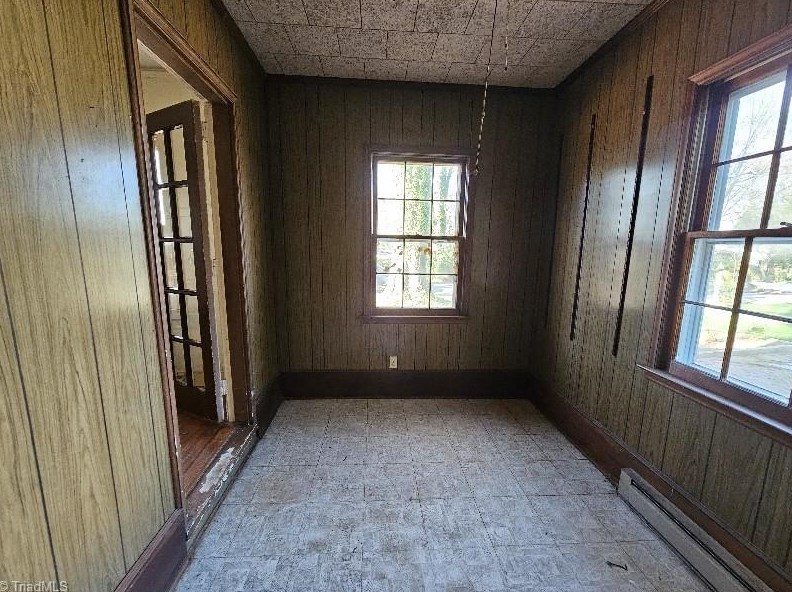 1521 Colonial Ave, Greensboro NC  27408-4907 exterior