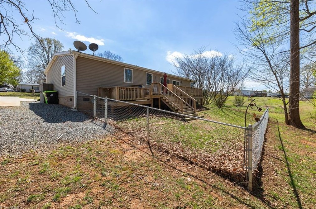 410 Bill Lohr Rd, Lexington NC  27292-6735 exterior